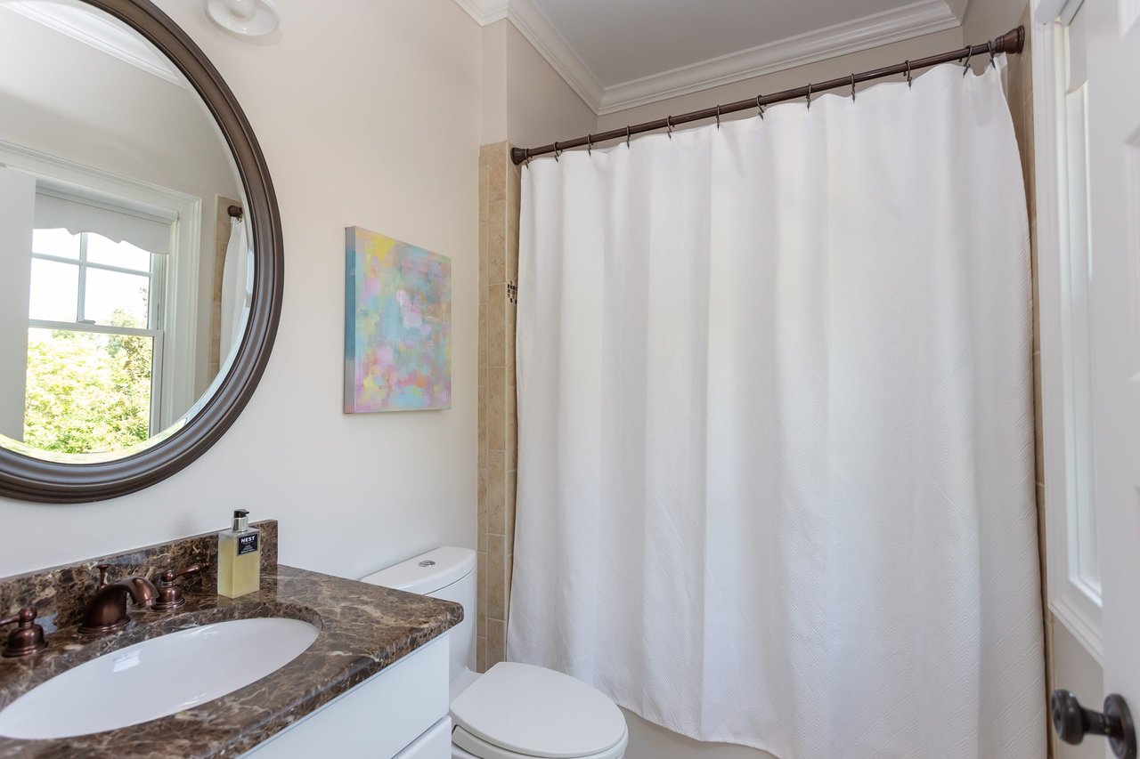 102 Founders Rdg Dr