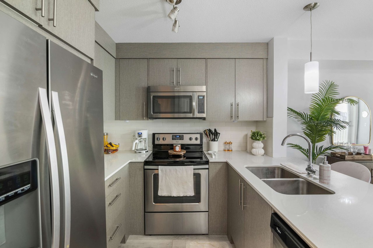 302 Skyview Ranch Drive NE Unit: 6406