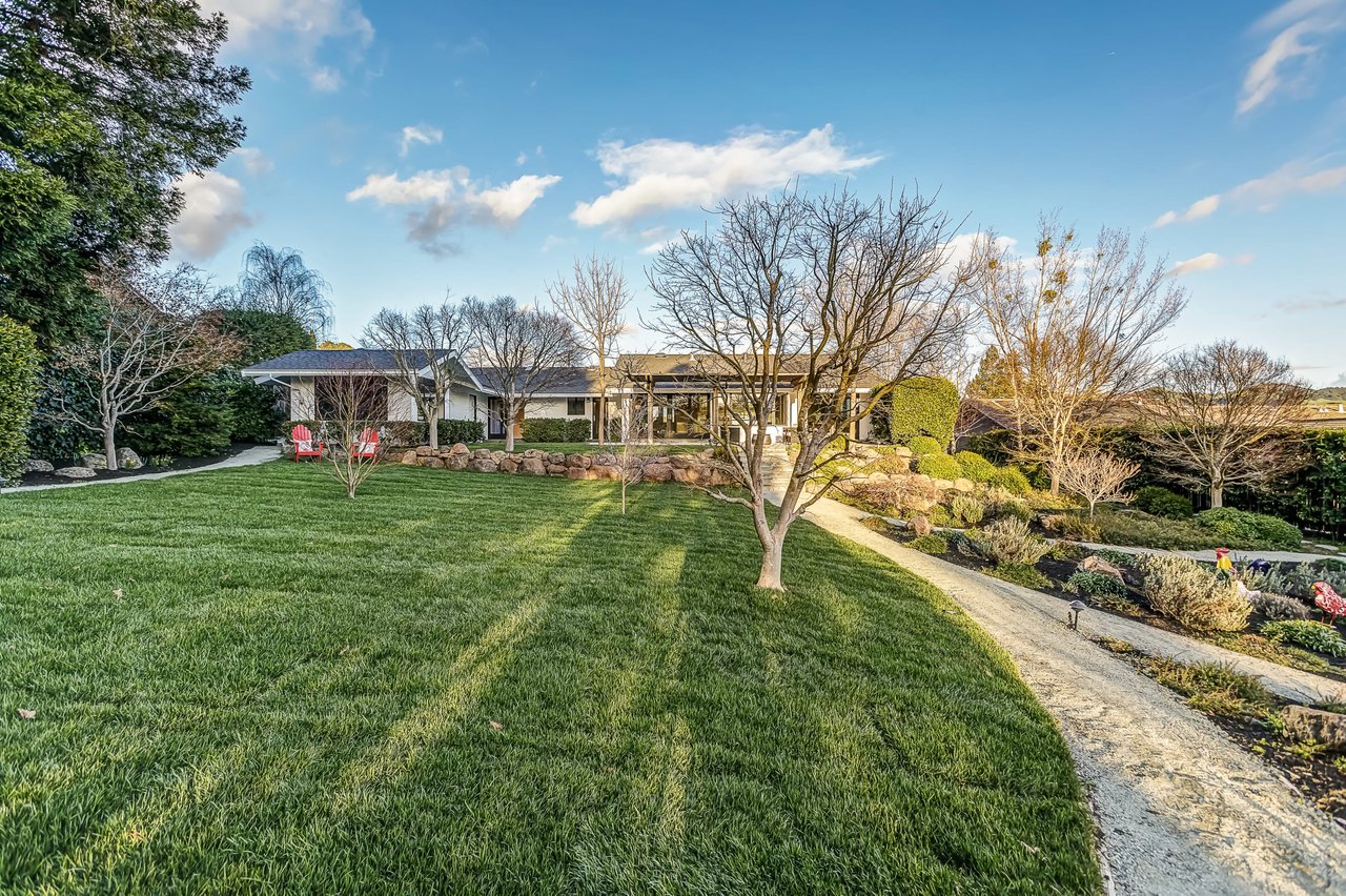 292 Birchwood Dr
