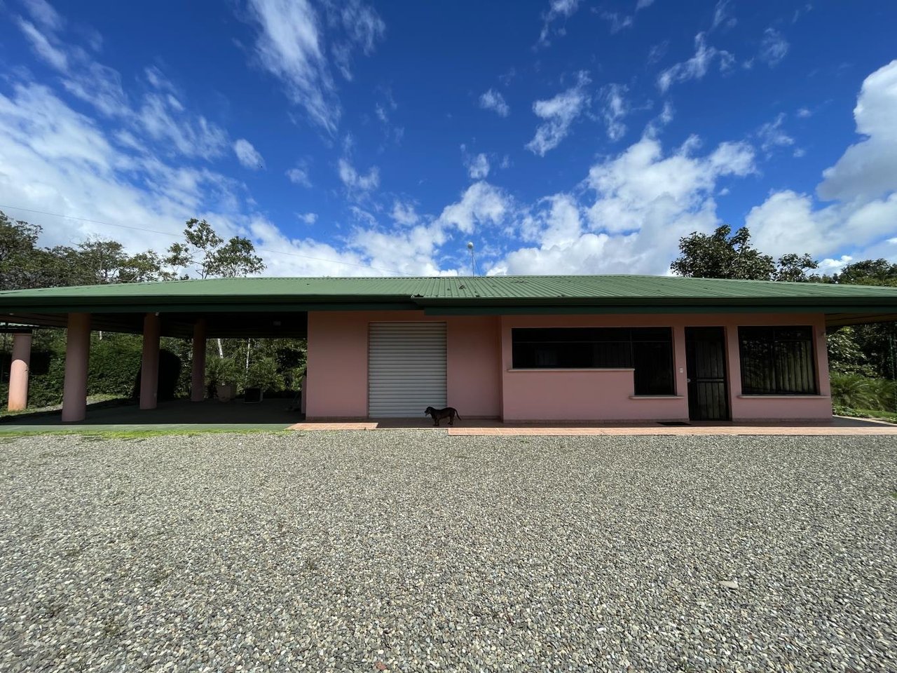 5.2 Acres, 2 Bedroom Home With 60 Ft Infinity Lap Pool, 1 Bedroom Guest House, Ocean View!