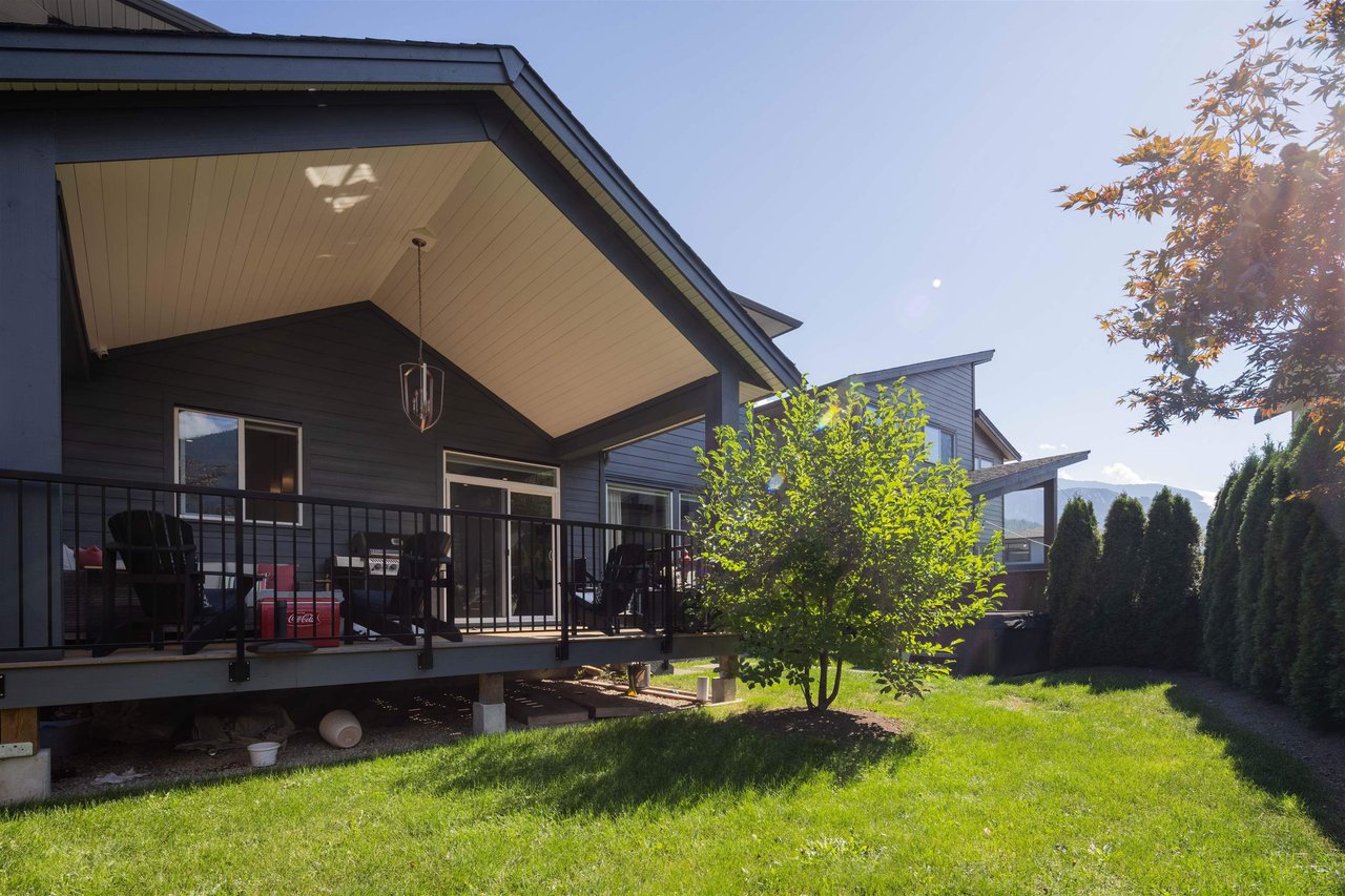 39303 Mockingbird Cres