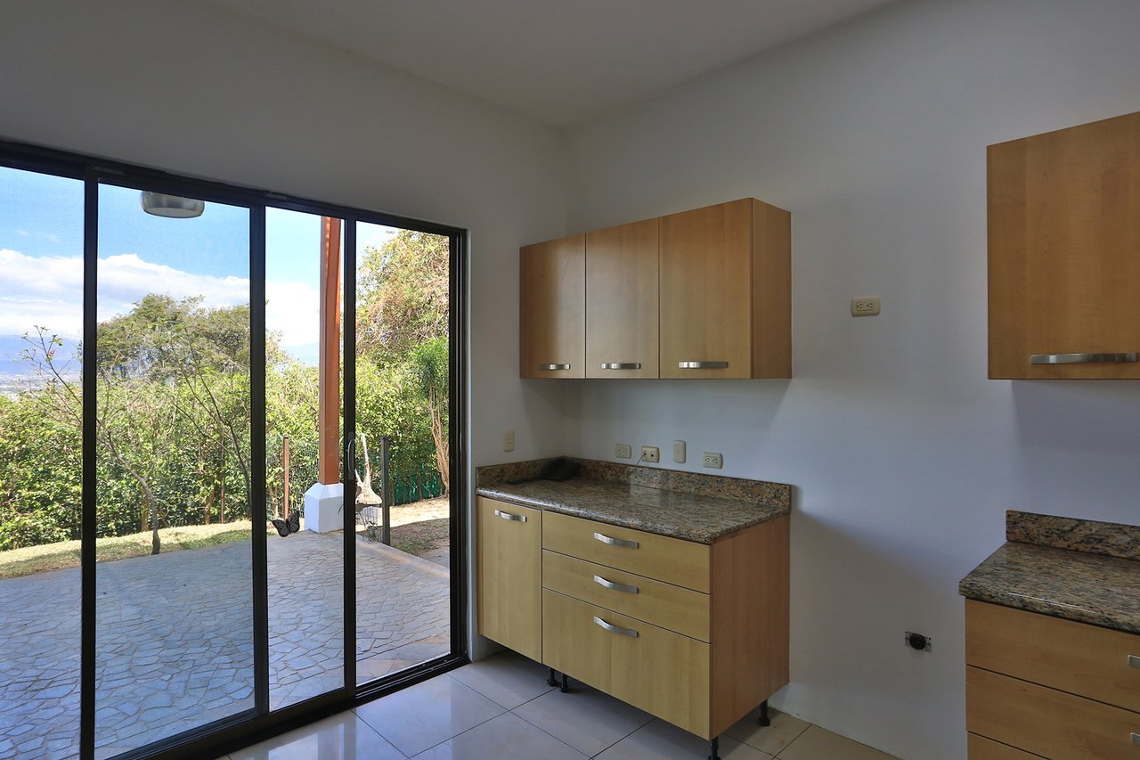 Panoramic View Terrace Residence, Ciudad Colon, San Jose