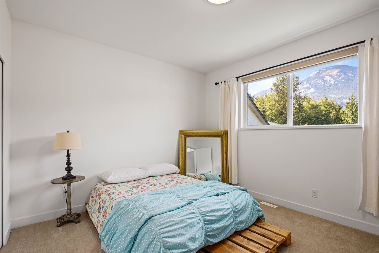 39303 Mockingbird Cres