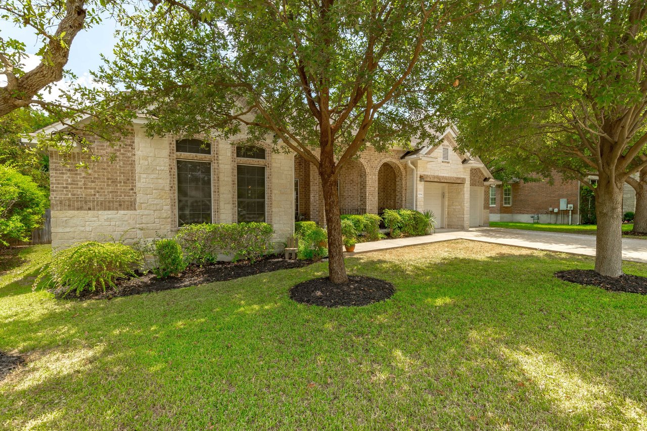1204 Andrew CV