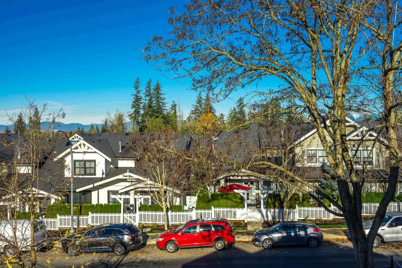 304-22022 49 Ave