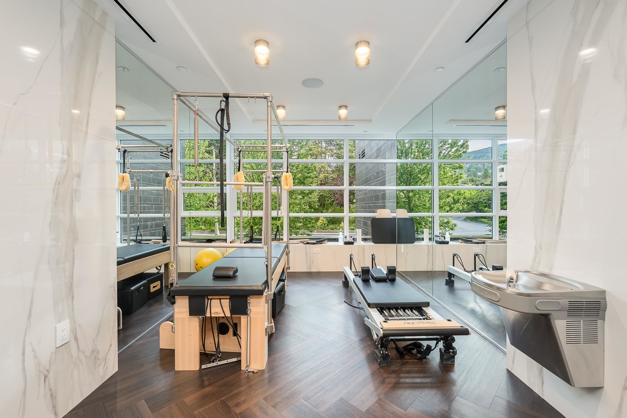 503-2289 Bellevue Ave