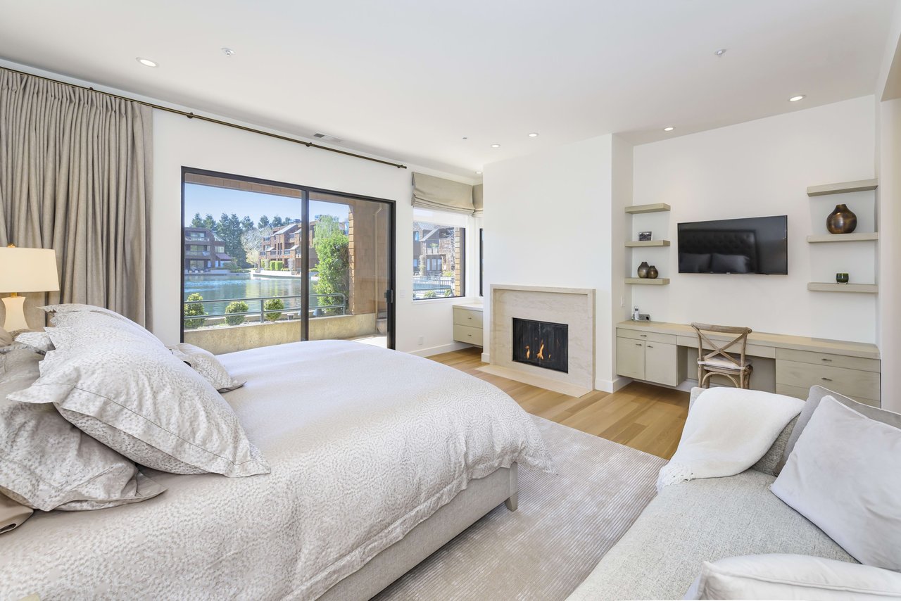 Impeccable Waterfront Lagoon Condominium- Represented Seller