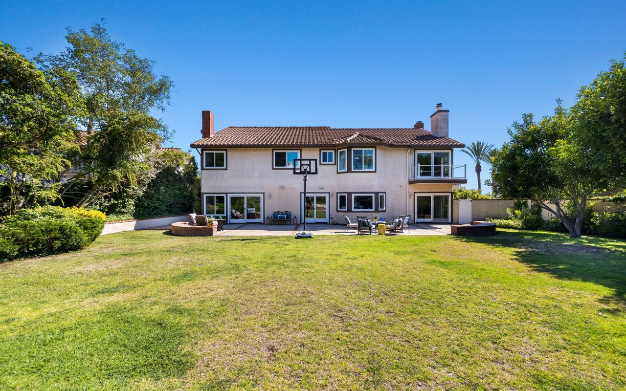 16 Quarterhorse Lane