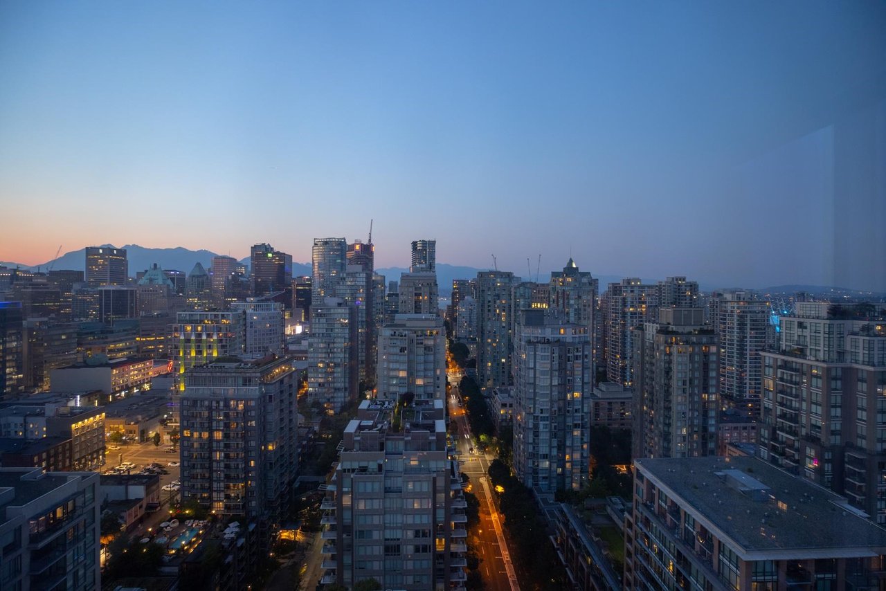2803-1111 Richards Street, Vancouver