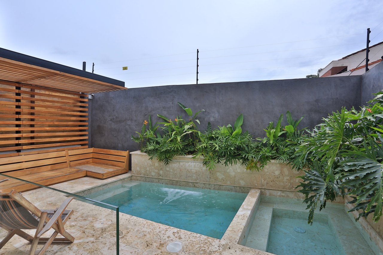 Remodeled Contemporary View Home, Escazu, San Jose