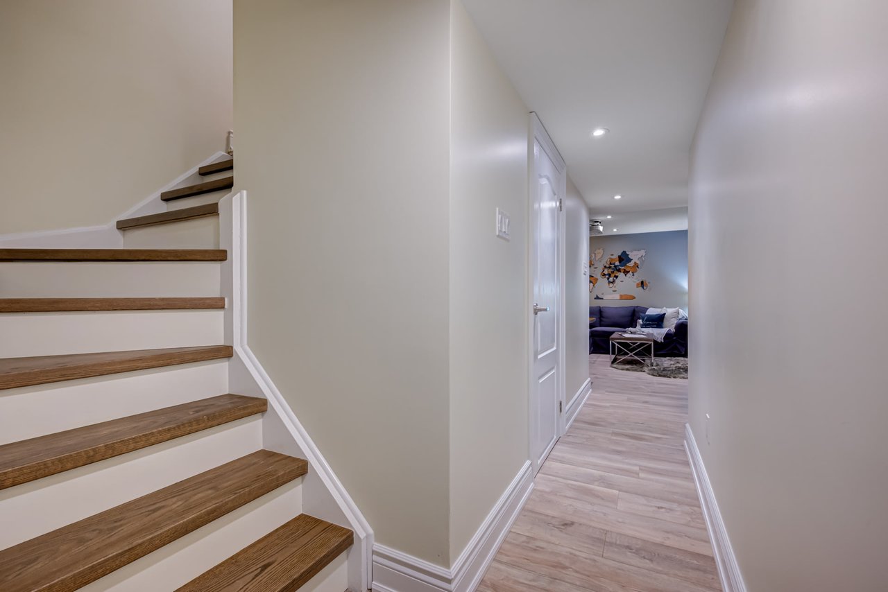 58 Mantle Ave