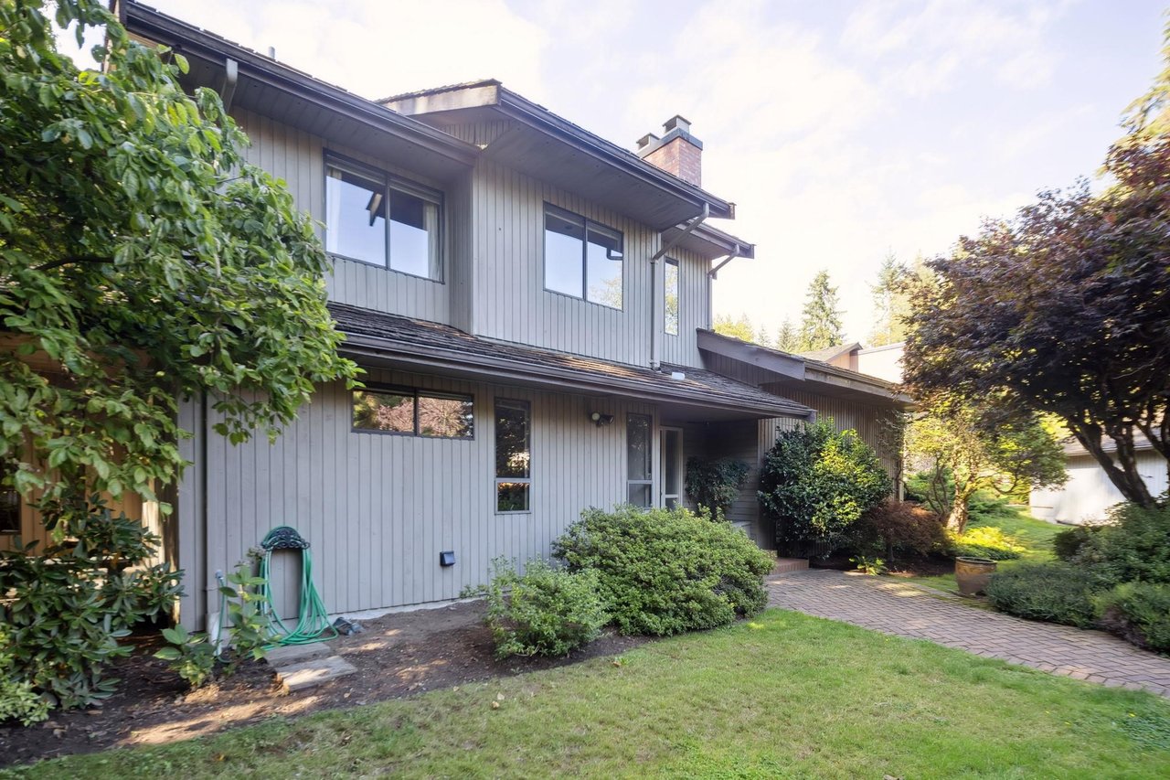 382 Mathers Ave