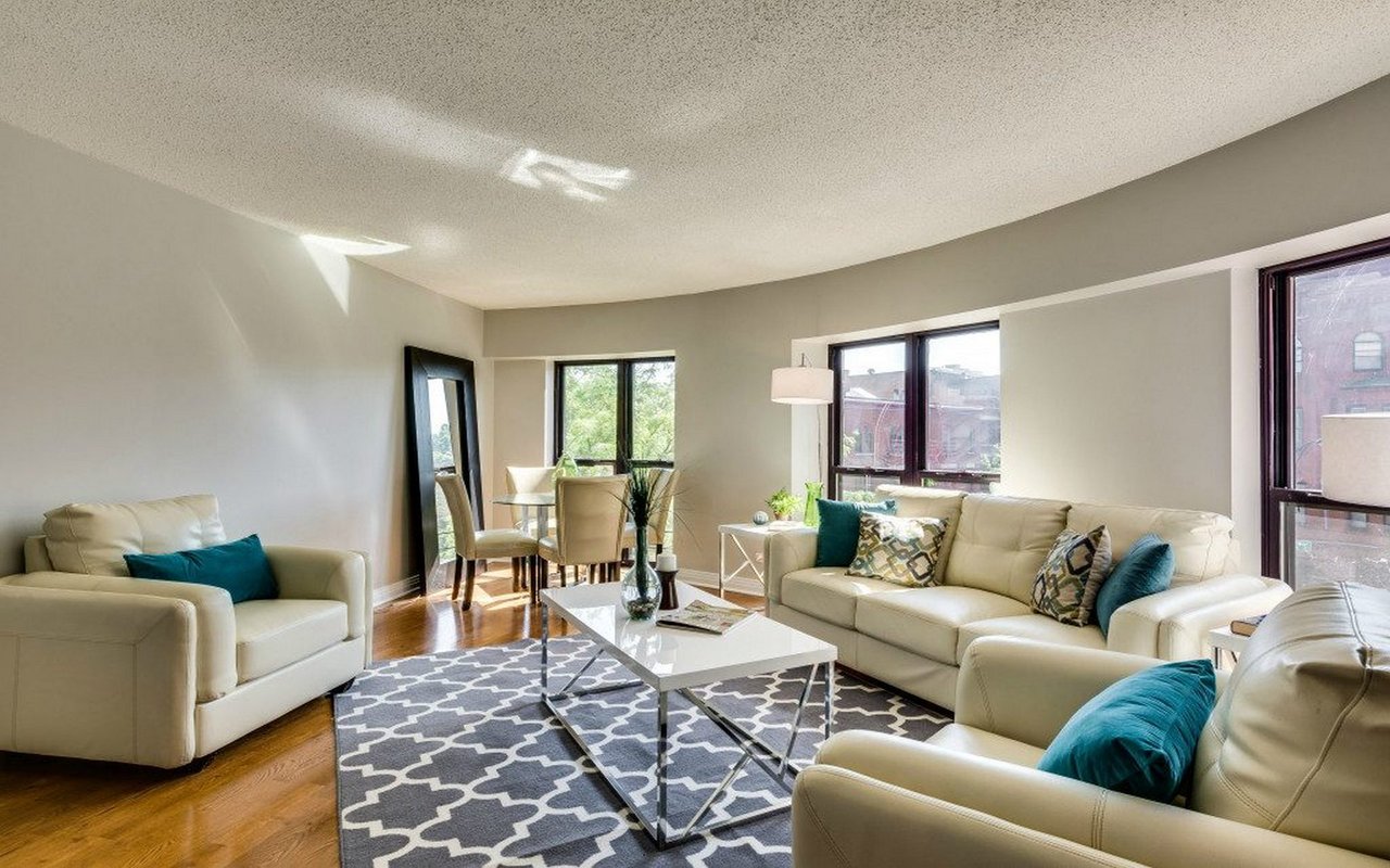 Lincoln Park 2 Bed Condo