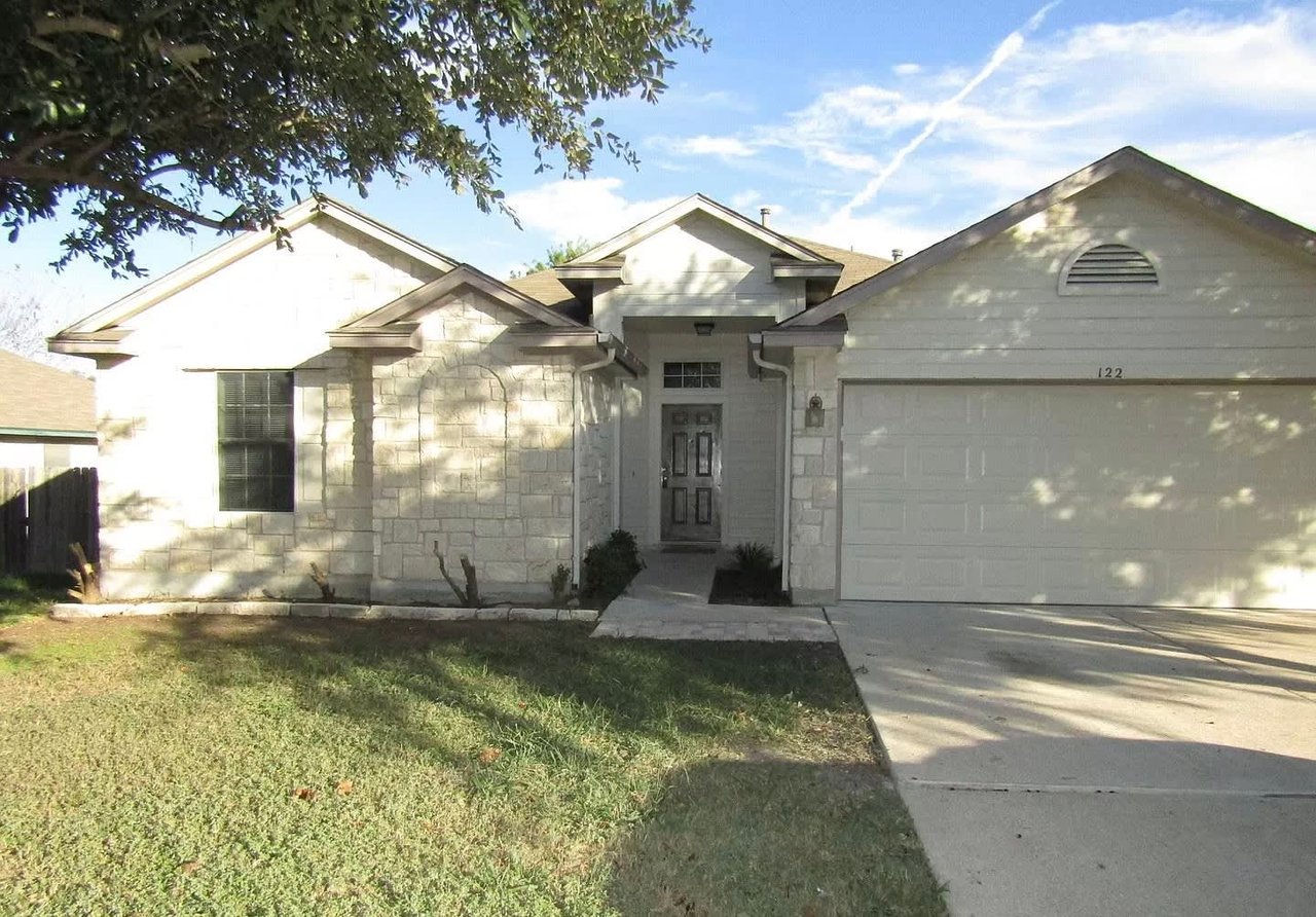 122 Little Lake Rd, Hutto, TX 78634