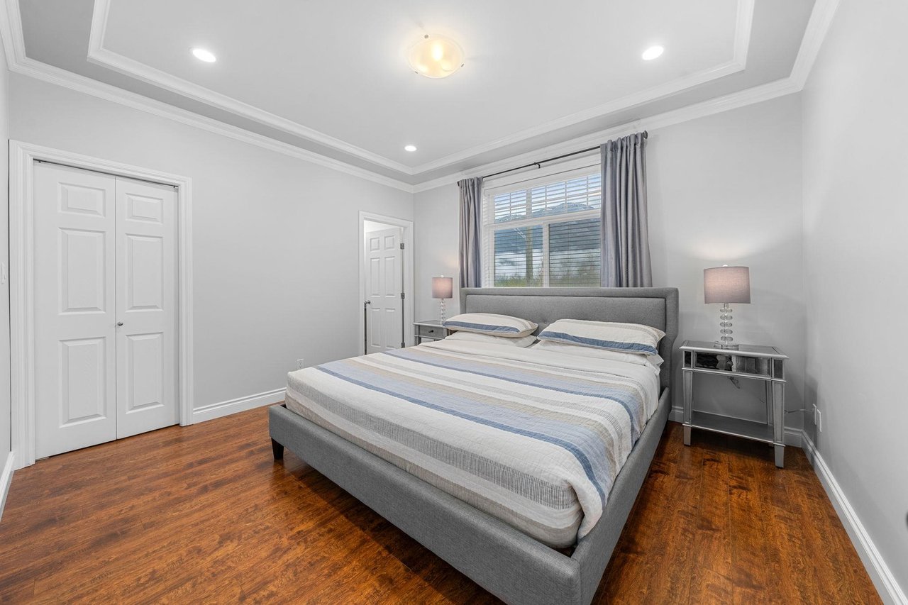 38131 Harbour View Pl