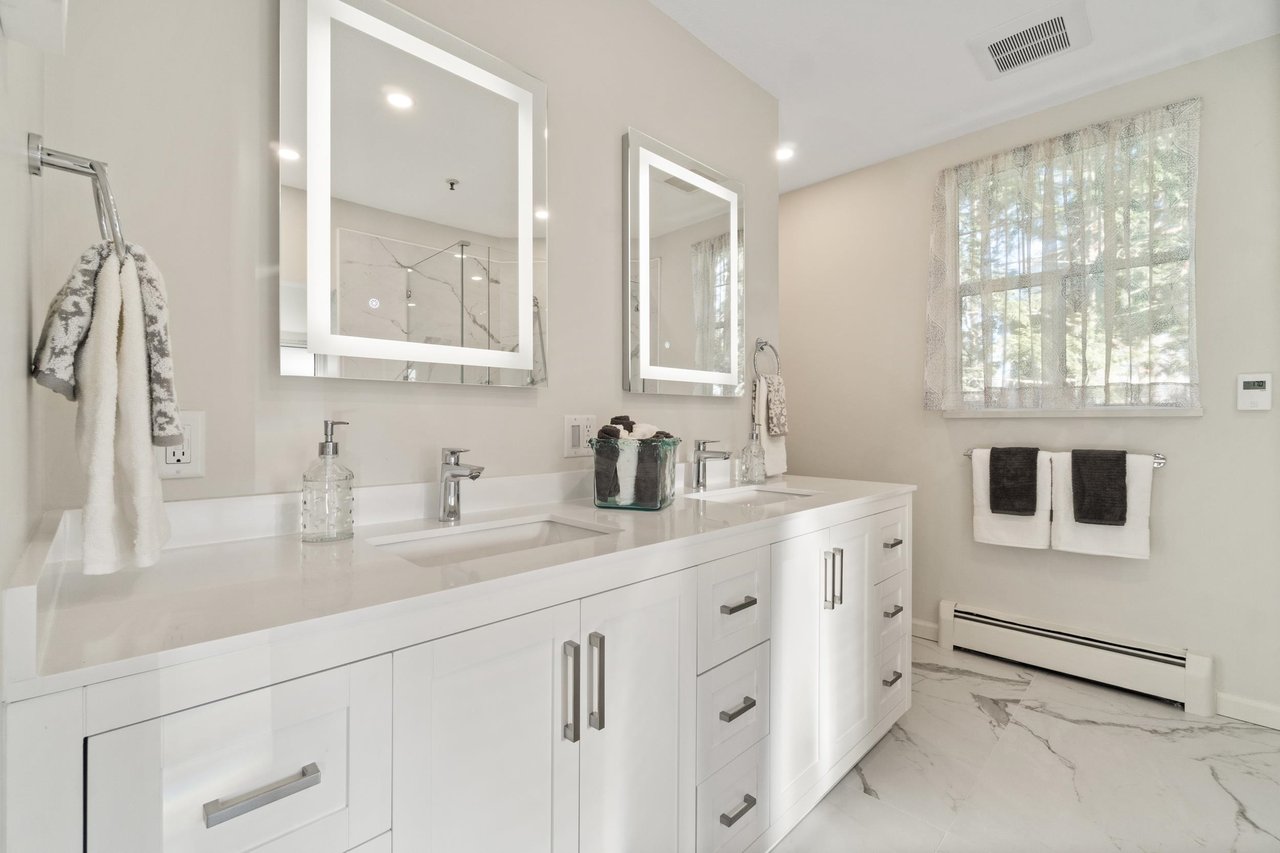 303-2210 W 40th Ave