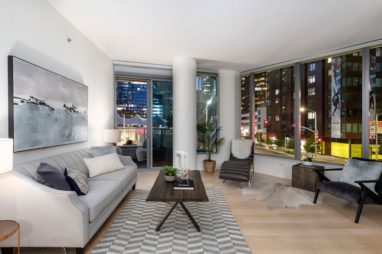 318 Main Street Unit: 2E
