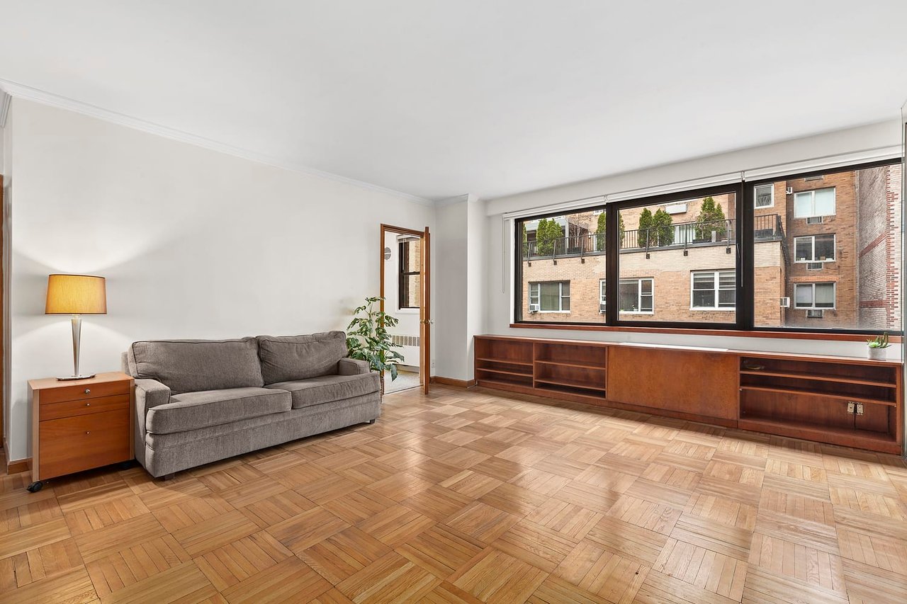 116 Central Park South, #10G