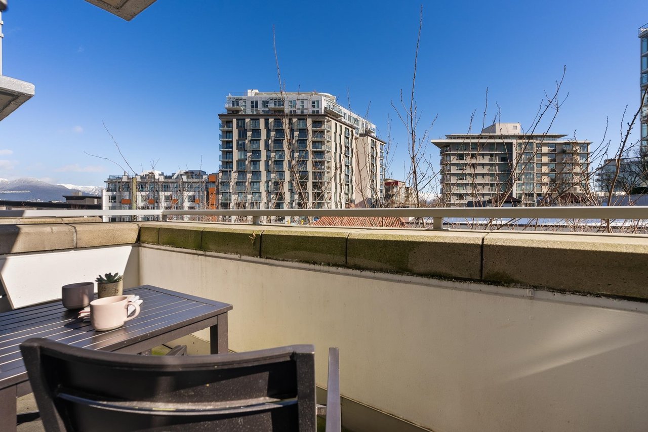 313-298 E 11th Avenue, Vancouver