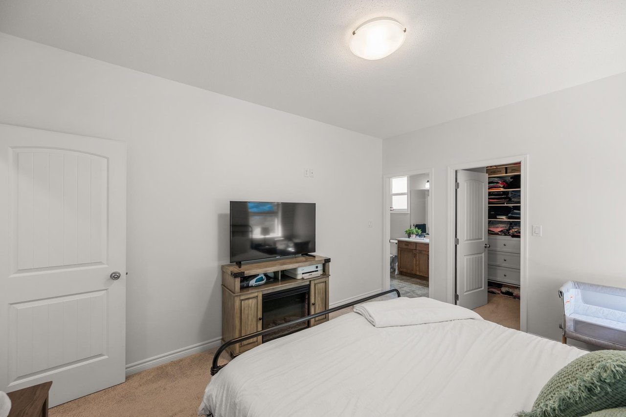10-50354 Adelaide Pl