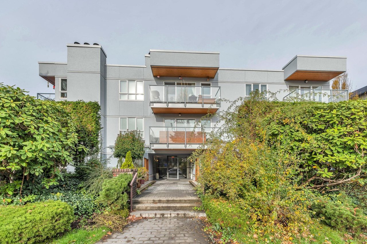 203-255 E 14th Ave