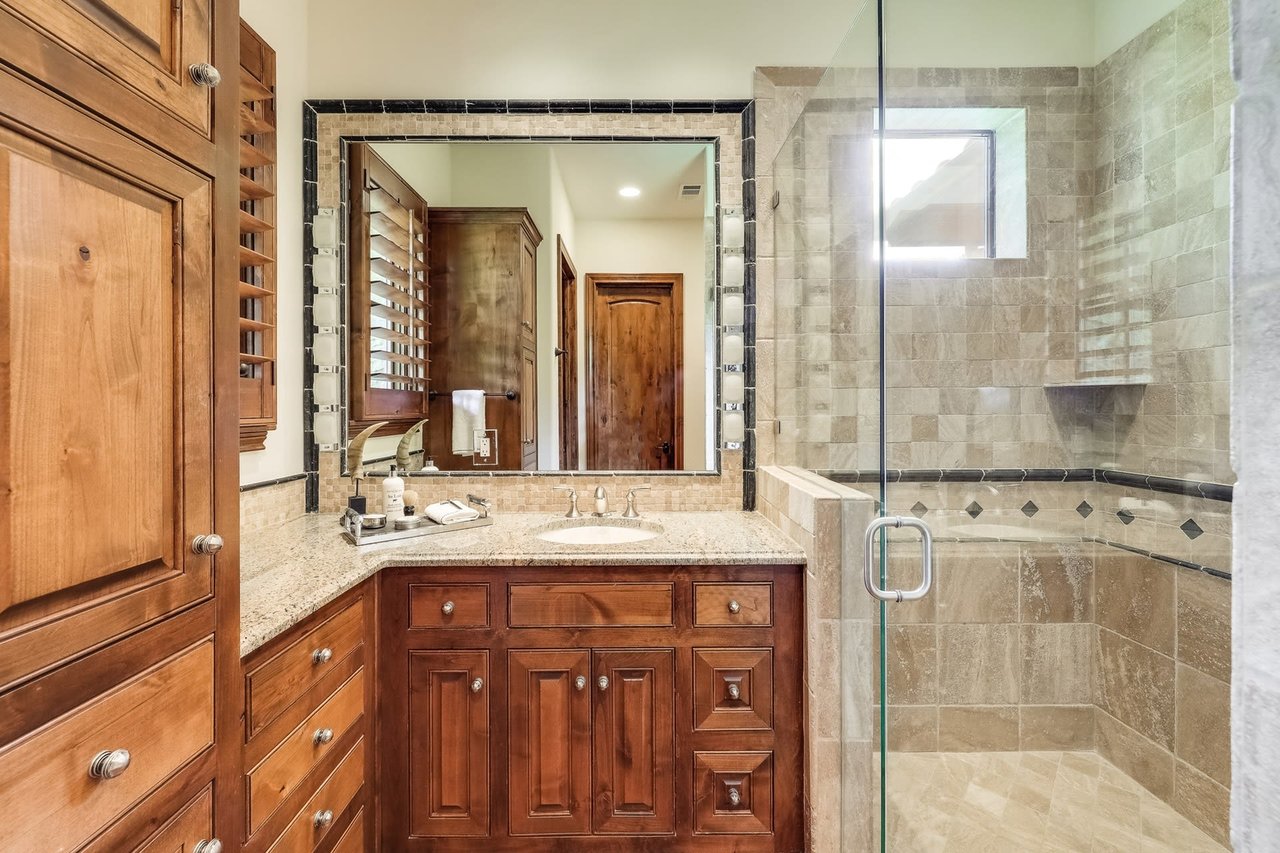 7728 Escala Dr