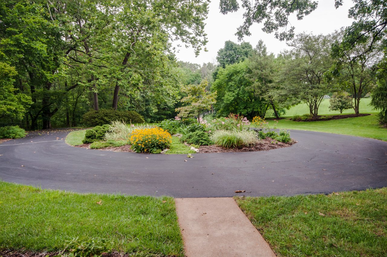 Country Living on 3 Acres