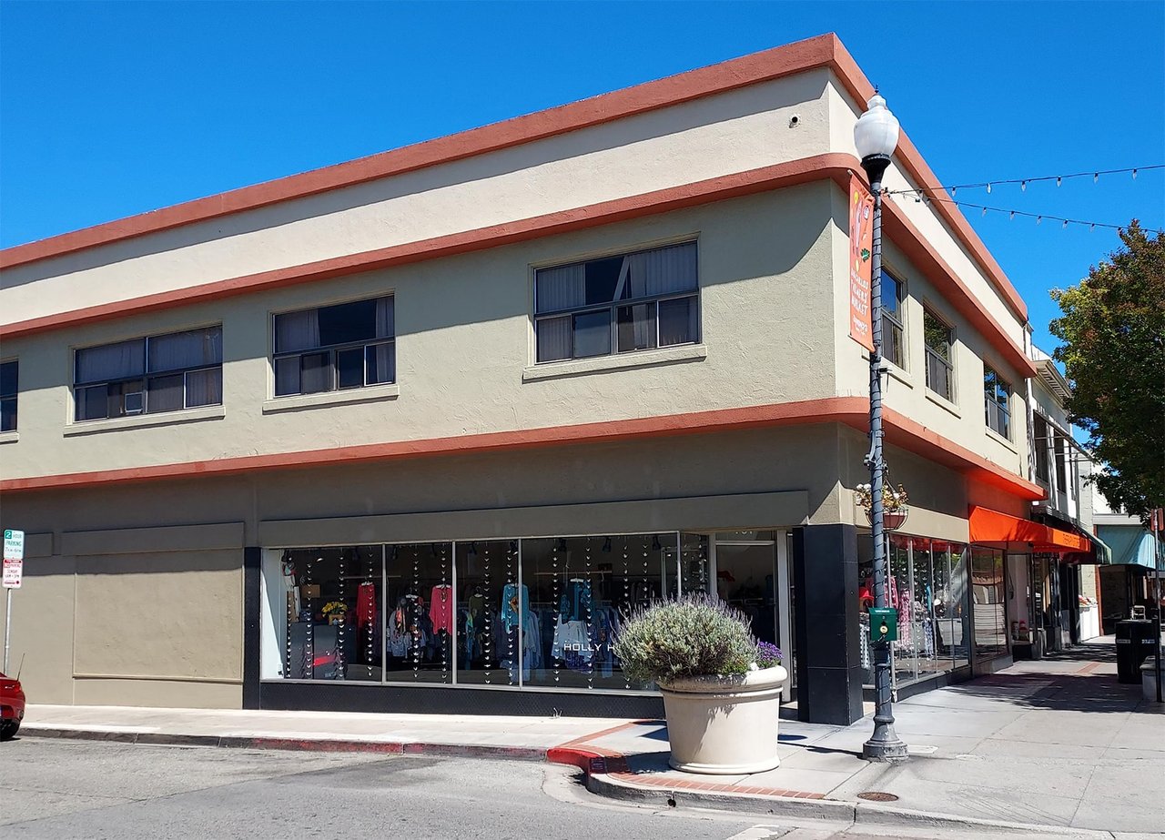 Prime Downtown Retail Space for Lease