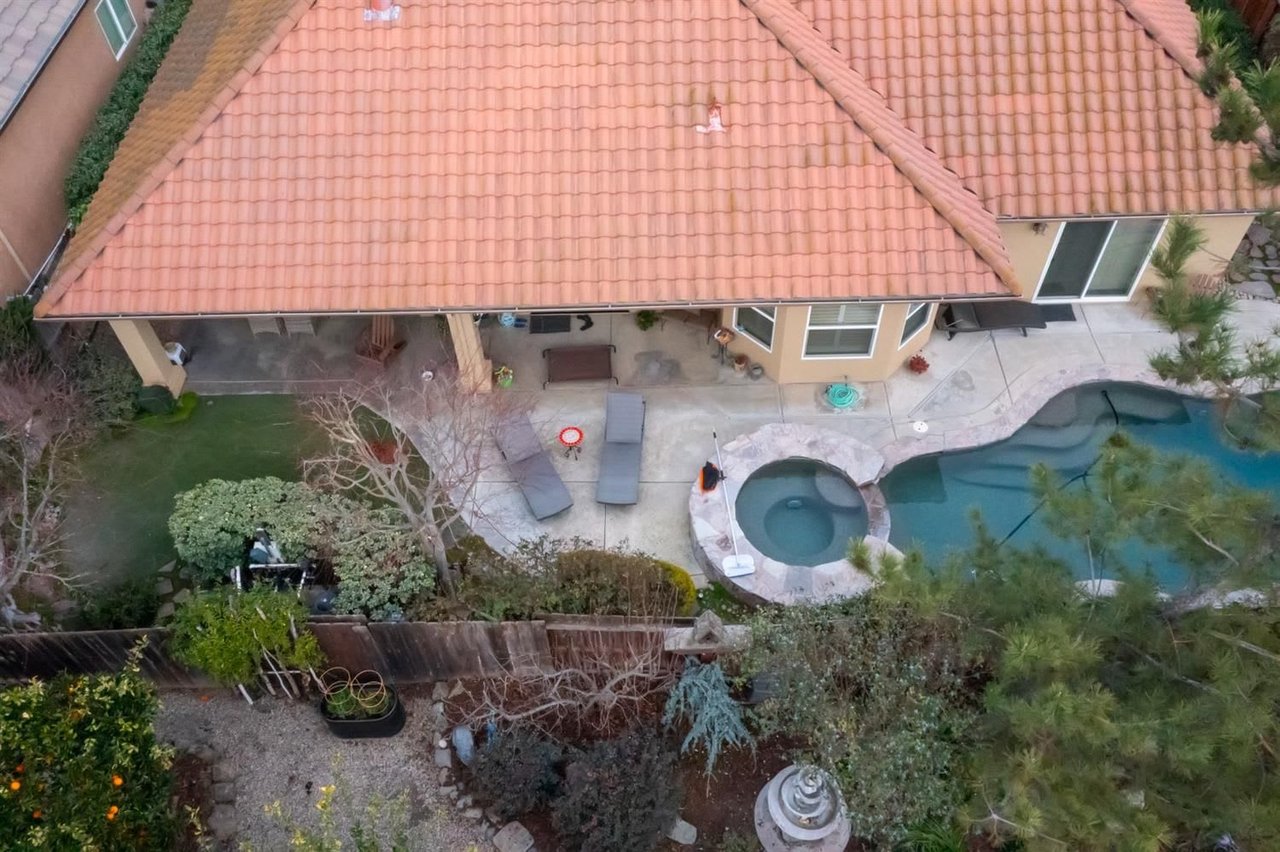 2531 Poppy Dr