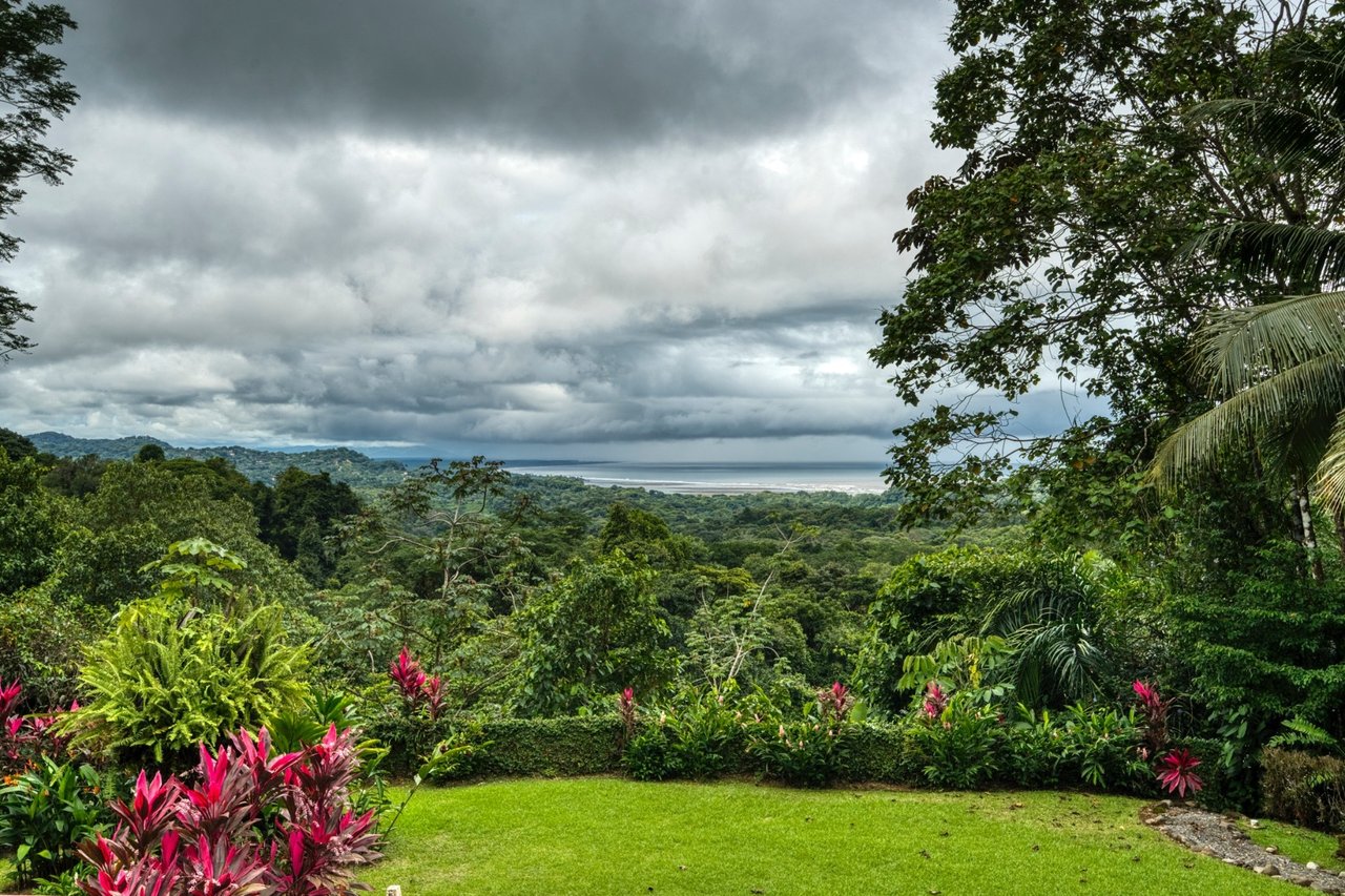 Secluded Jungle View Estate, Ojochal, Puntarenas
