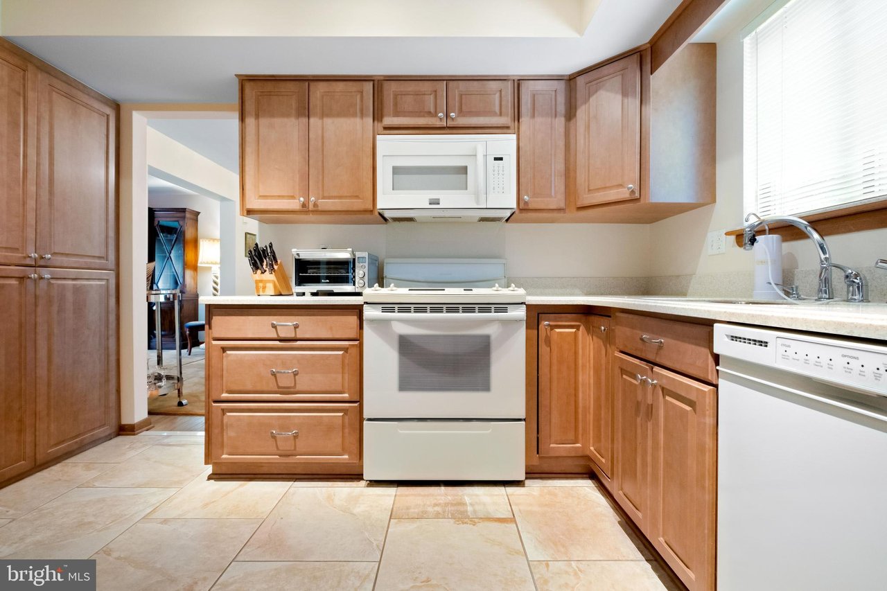 31 Lynne Cir