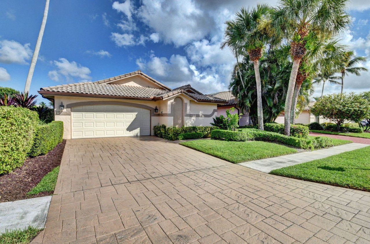 15404 Strathearn Dr