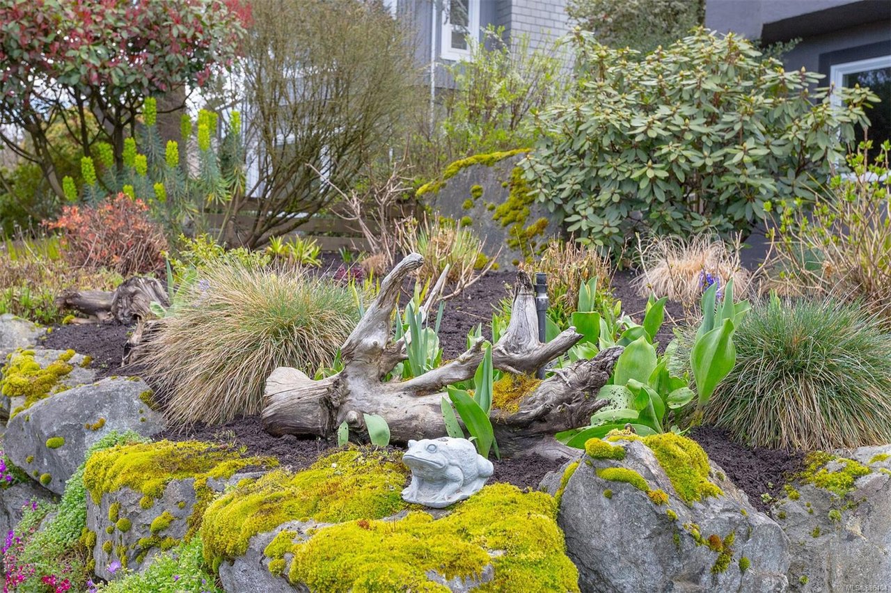 7448 East Saanich Rd, Central Saanich