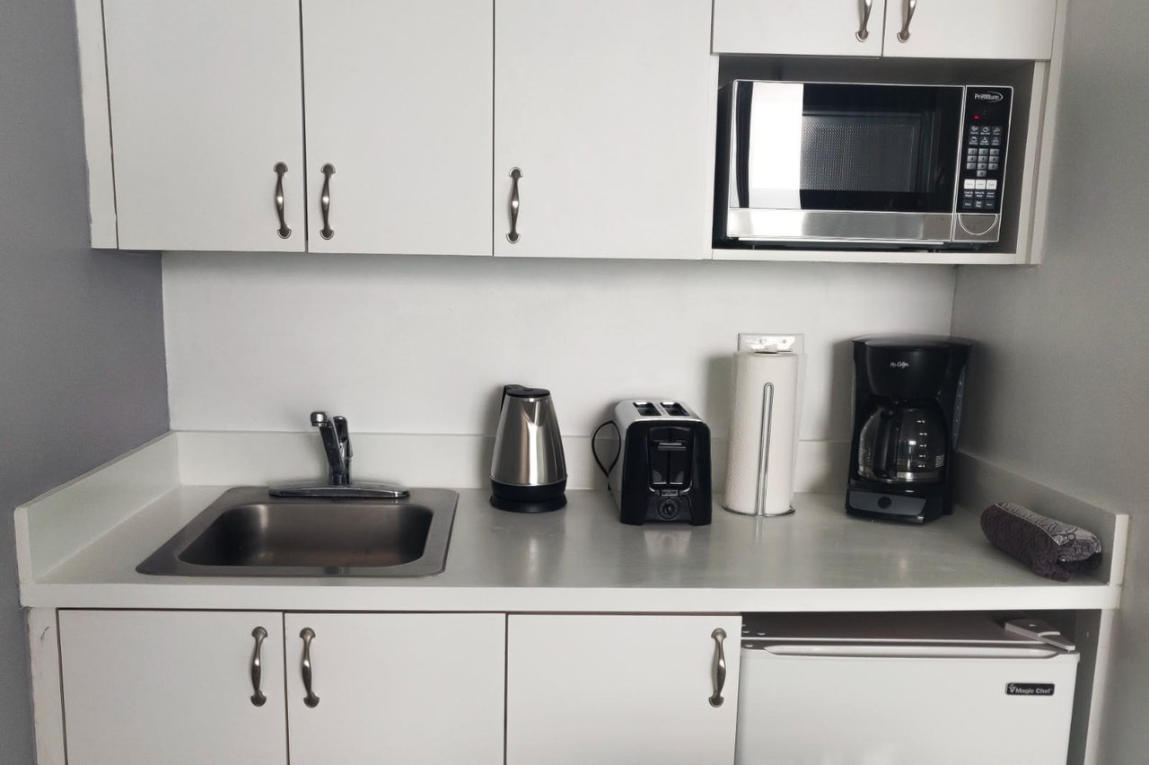 5445 Collins Ave Unit 834 Miami Beach : 