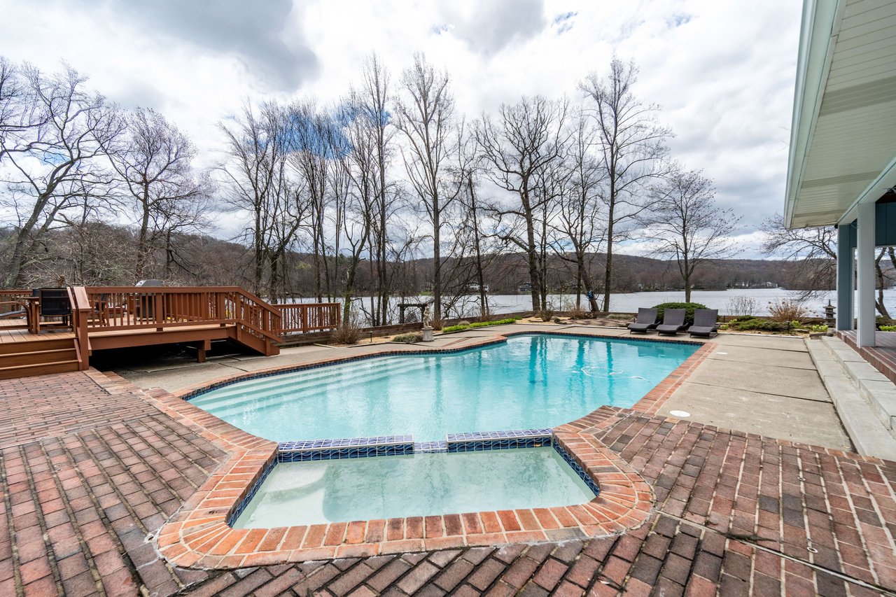 20 Radtke Road, Randolph, NJ 07869