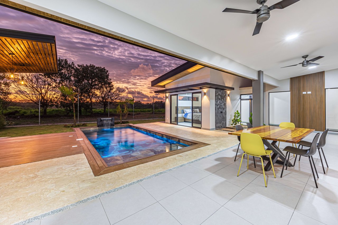 Casa Morfa: Brand New Home in Uvita's Premier Neighborhood