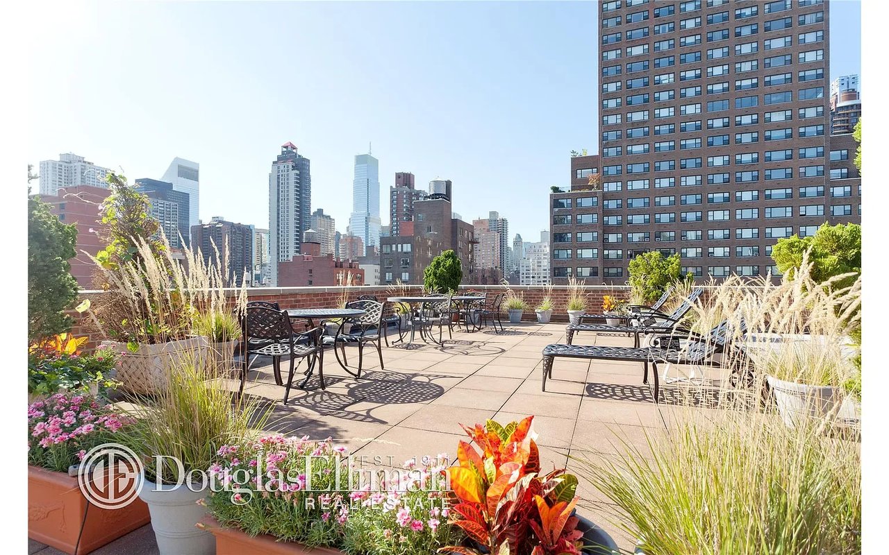 405 E 63rd St APT 7C