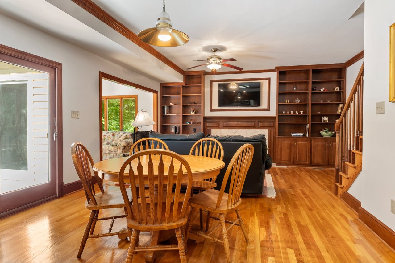 3328 Robious Forest Way