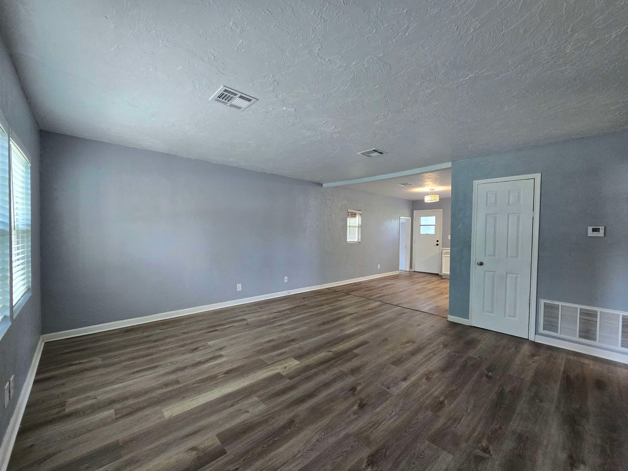 216 W Franklin