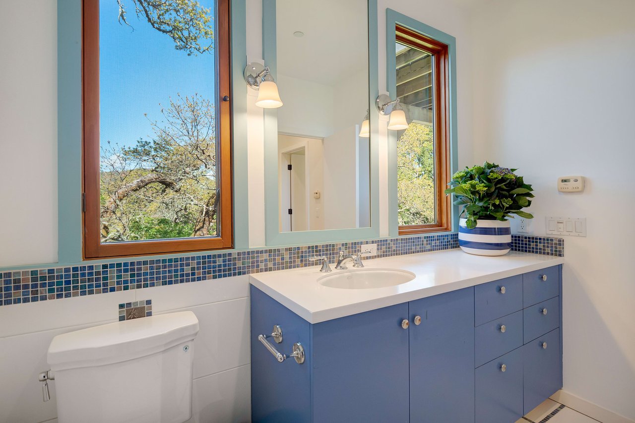 880 Bolinas Road, Fairfax