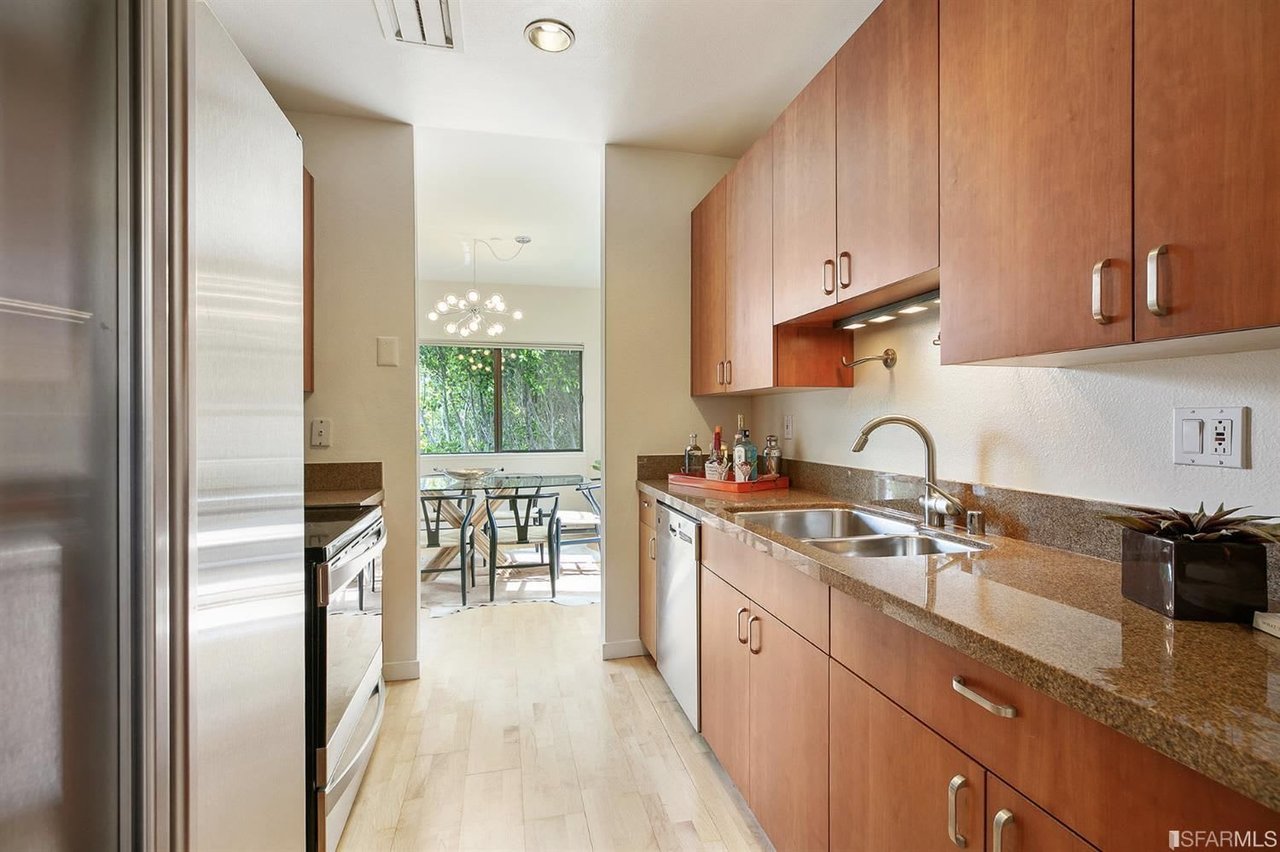 2185 Bush #312