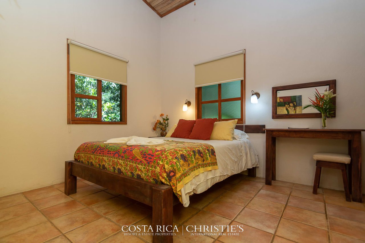 Eco-retreat and Wellness Center Amatierra