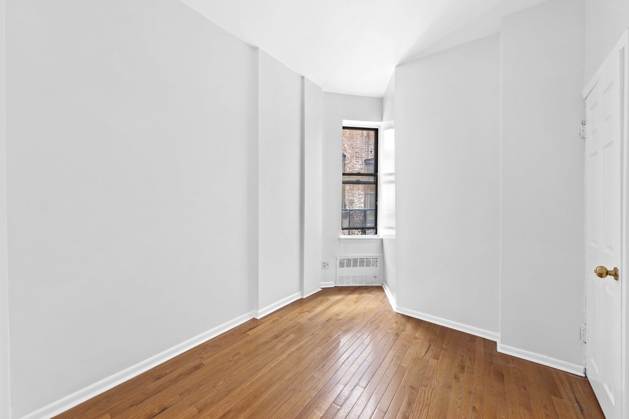 10-12 W 107th St, Unit 4C