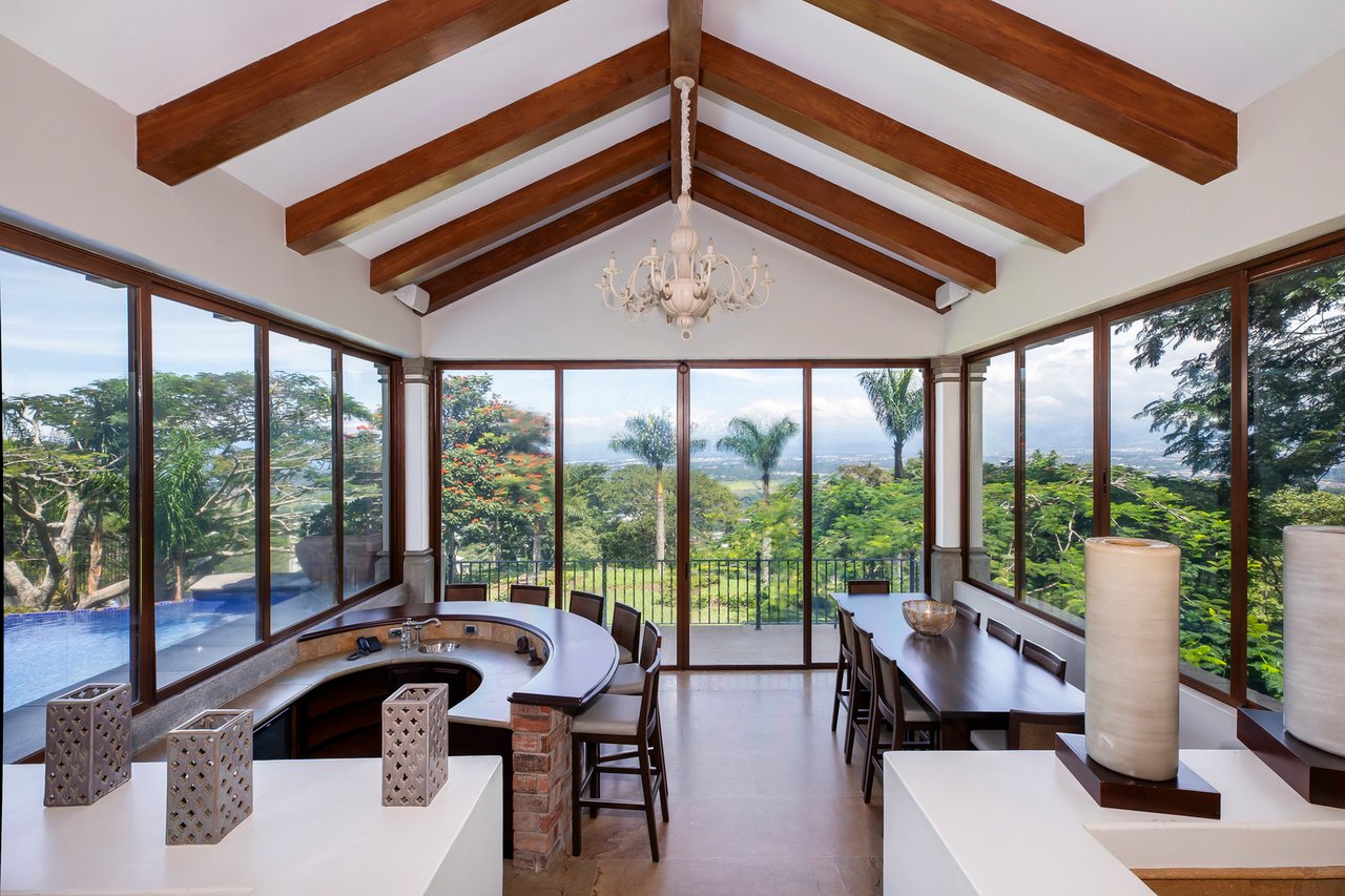Panoramic View Mountain Estate, Ciudad Colon, San Jose