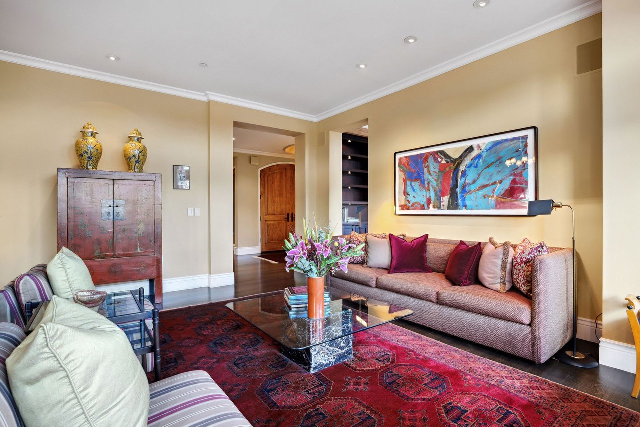 54 De Silva Island Drive