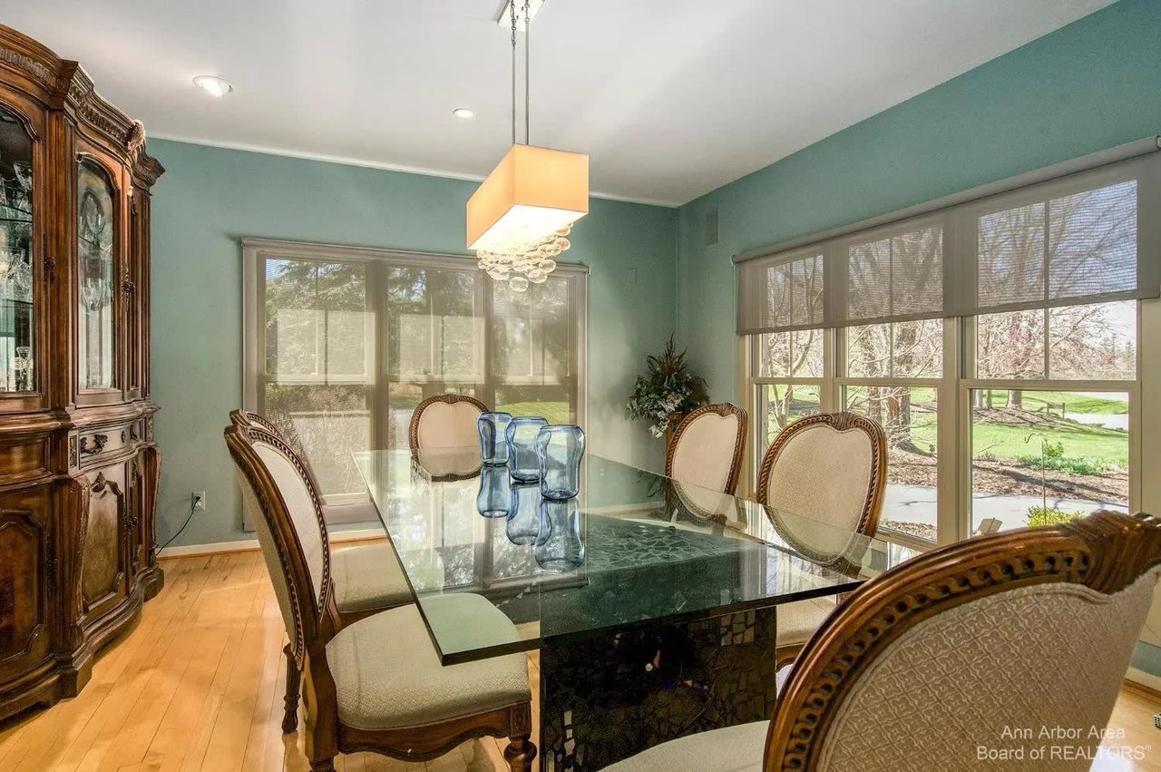 2566 Thornapple Drive, Ann Arbor, MI 48103