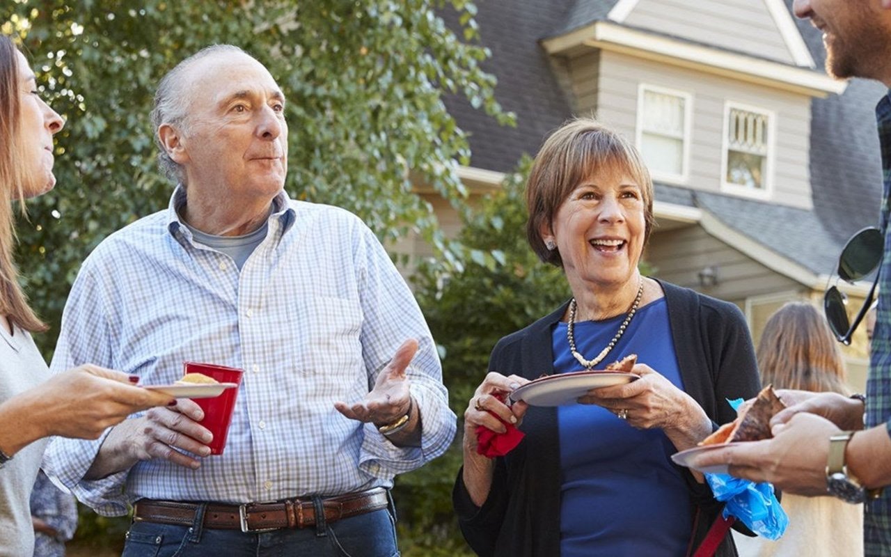 Phoenix Ranks No. 12 Among Most Neighborly Cities in the U.S.