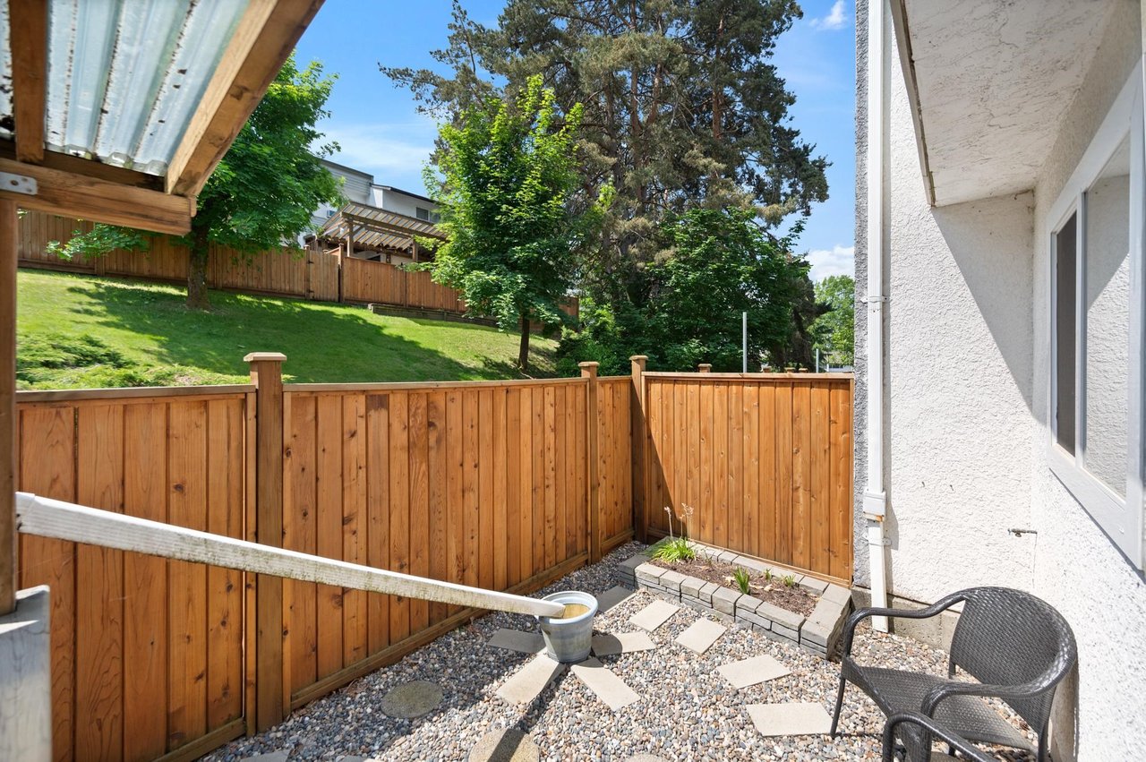 24-2830 W Bourquin Cres