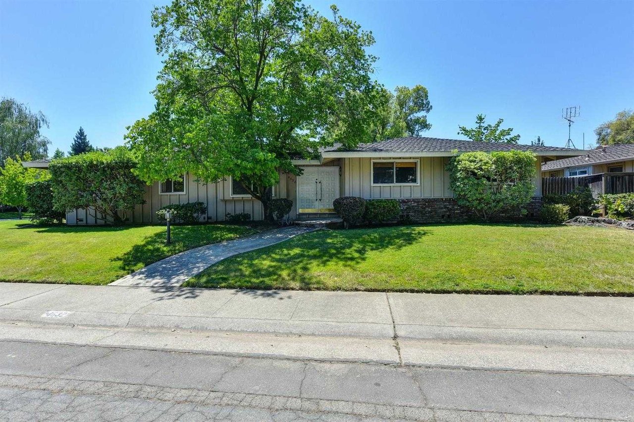 4632 Ashton Drive
