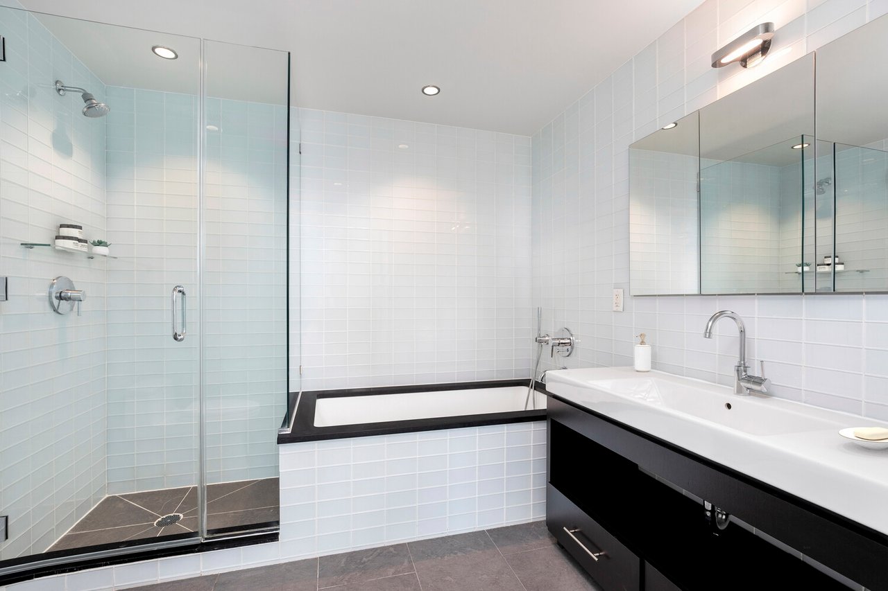 550 West 54th Street, Apt 24A